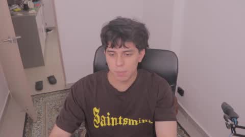 Snapshot of magic_tony chatting on 10/30/25, 06:30 Tony Hoffa online show from 10/30/25, 06:30