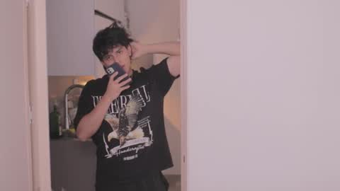 Snapshot of magic_tony chatting on 11/05/25, 09:26 Tony Hoffa online show from 11/05/25, 09:26