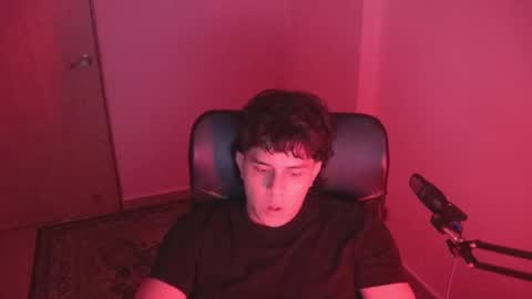 Snapshot of magic_tony chatting on 11/10/25, 11:59 Tony Hoffa online show from 11/10/25, 11:59