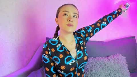 Vera  online show from 11/20/25, 11:32