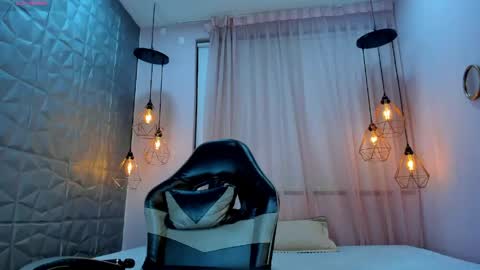 Snapshot of magic_zahara chatting on 05/06/26, 03:57 magic_zahara online show from 05/06/26, 03:57