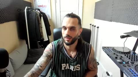 Snapshot of magicdanny_ chatting on 06/09/26, 08:26 MagicDanny online show from 06/09/26, 08:26