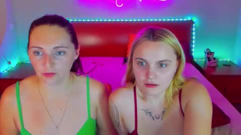 Lili and Bella online show from 12/13/24, 05:21