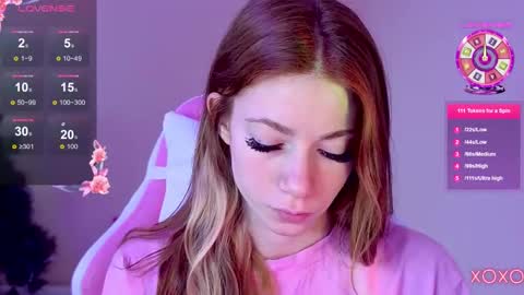 Snapshot of magicladyy chatting on 02/22/25, 11:35 Angel online show from 02/22/25, 11:35