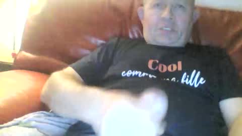 magicman250 online show from 11/28/25, 04:48