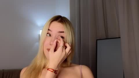 Sasha online show from 02/23/25, 07:38