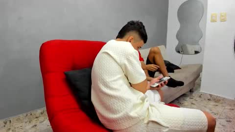 Snapshot of magnificent_star18 chatting on 09/20/25, 09:27 RONALD online show from 09/20/25, 09:27