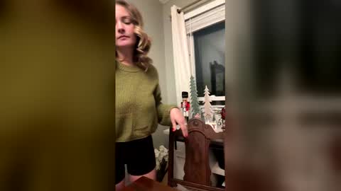 Snapshot of magnoliabyrd chatting on 12/16/25, 09:47 MagnoliaByrd online show from 12/16/25, 09:47