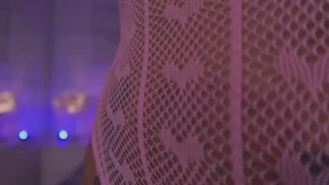 Snapshot of magyc_bri chatting on 10/17/25, 03:03 magyc_bri online show from 10/17/25, 03:03