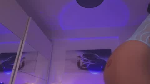 Snapshot of magyc_bri chatting on 10/18/25, 03:13 magyc_bri online show from 10/18/25, 03:13