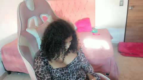 mahia_frizzy online show from 10/07/25, 09:45