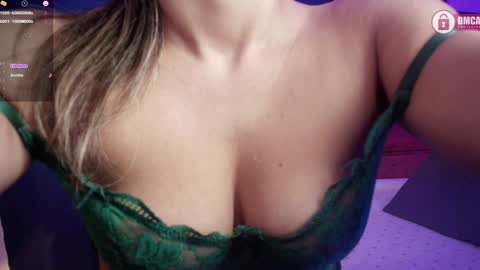 Snapshot of mahia_queen chatting on 01/09/25, 05:33 Dani online show from 01/09/25, 05:33