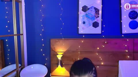 Snapshot of mahia_queen chatting on 03/12/25, 11:20 Dani online show from 03/12/25, 11:20