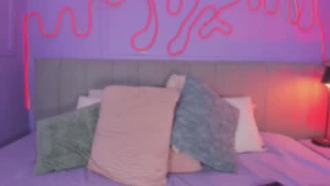 Snapshot of mai_higurashi chatting on 12/14/25, 08:41 Mai online show from 12/14/25, 08:41