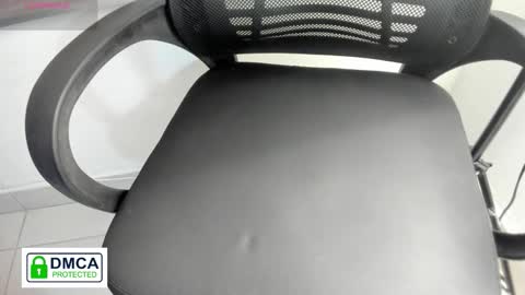 Snapshot of maia__bianchi chatting on 12/05/25, 12:14 maia__bianchi online show from 12/05/25, 12:14