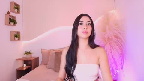 MAIA  LIA  online show from 09/11/25, 07:25