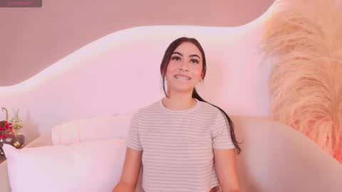 Snapshot of maia_lia_ chatting on 12/13/25, 09:31 MAIA LIA online show from 12/13/25, 09:31