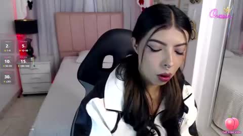 Snapshot of maia_reficco chatting on 07/24/26, 12:03 Maia Reficco online show from 07/24/26, 12:03