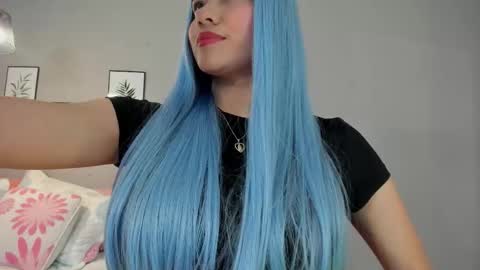 Snapshot of maia_w10 chatting on 10/07/25, 12:24 Maia online show from 10/07/25, 12:24