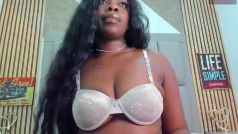 maiacharris online show from 02/13/25, 09:49