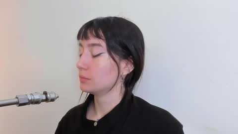 maibys online show from 09/17/25, 03:52