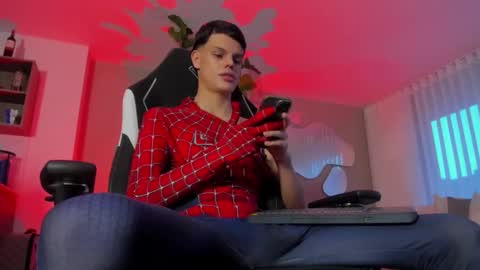 Snapshot of maicolruggeri chatting on 10/31/25, 10:44 MAICOL online show from 10/31/25, 10:44