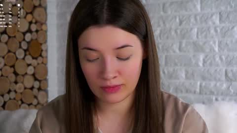 Snapshot of maidabuoy chatting on 10/31/25, 02:12 Lucy online show from 10/31/25, 02:12