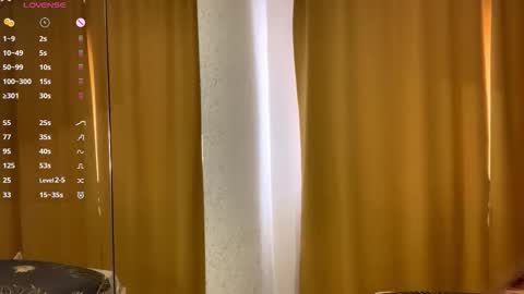 Snapshot of maidacompston chatting on 10/11/25, 09:19 Elina online show from 10/11/25, 09:19