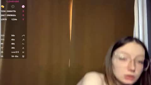 Snapshot of maidacompston chatting on 10/31/25, 08:37 Elina online show from 10/31/25, 08:37