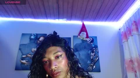 Bella Maidi online show from 01/03/25, 01:03