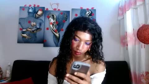 Bella Maidi online show from 02/19/25, 01:50