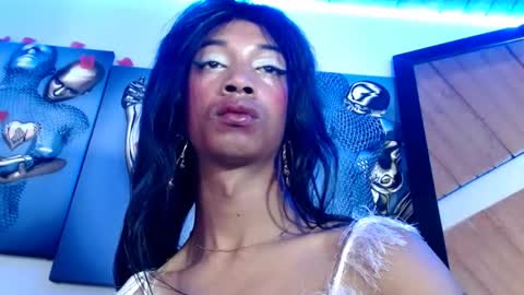 Bella Maidi online show from 03/06/25, 07:54