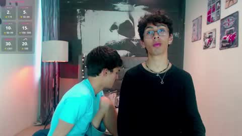 Snapshot of maik_x_dave chatting on 10/22/25, 08:30 MAIK AND DAVE online show from 10/22/25, 08:30