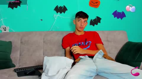 Snapshot of maikol_ortizz chatting on 11/03/25, 12:39 Maikol online show from 11/03/25, 12:39