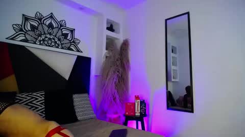 Snapshot of maiky_cooper chatting on 11/30/25, 03:54 Maiky Cooper online show from 11/30/25, 03:54