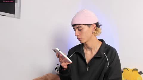 Snapshot of maiky_cooper01 chatting on 05/12/26, 03:03 maiky_cooper01 online show from 05/12/26, 03:03