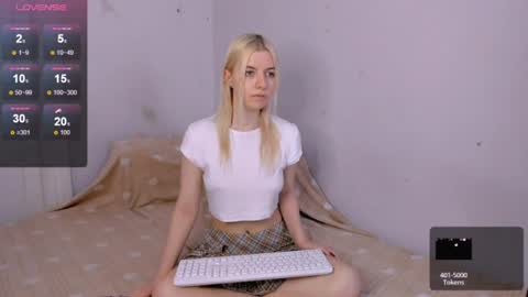 Snapshot of mailin_harrington chatting on 07/31/26, 03:39 Your kitty online show from 07/31/26, 03:39