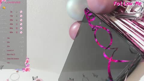 Snapshot of mailyn_baker chatting on 10/19/25, 11:05 Maylin online show from 10/19/25, 11:05