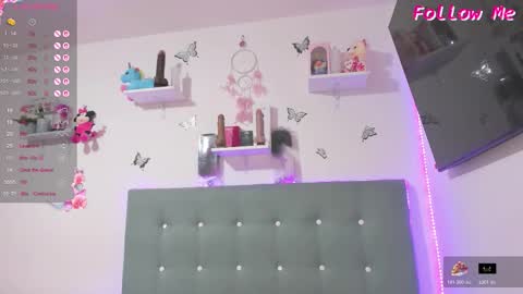 Snapshot of mailyn_baker chatting on 10/31/25, 11:28 Maylin online show from 10/31/25, 11:28