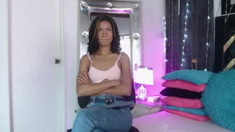 Snapshot of mailyn_gold chatting on 04/01/26, 01:41 mailyn_gold online show from 04/01/26, 01:41