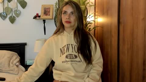 Mailyn Foxx online show from 07/16/26, 12:38