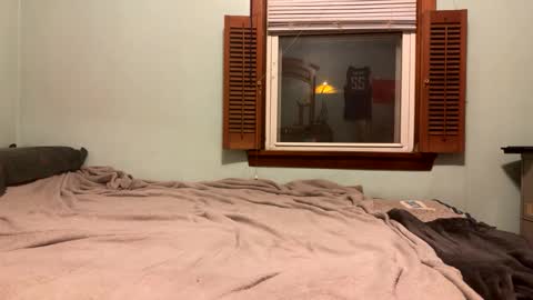 mainecollegeboy online show from 03/05/25, 04:56