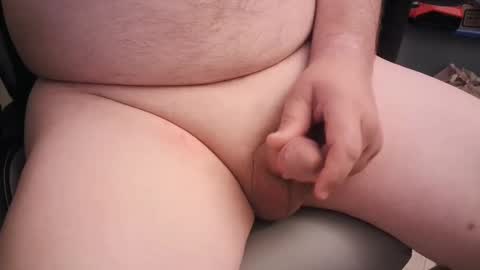 Snapshot of mainttech chatting on 11/03/25, 02:02 Gilly online show from 11/03/25, 02:02