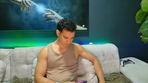 Snapshot of maisonbastian chatting on 06/03/26, 12:46 Bastian Arslan online show from 06/03/26, 12:46