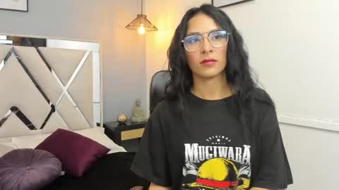 Snapshot of maite_black chatting on 11/14/25, 03:16 Camila online show from 11/14/25, 03:16