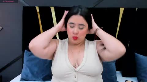 Snapshot of maite_grays chatting on 06/11/26, 12:03 M A I T E online show from 06/11/26, 12:03