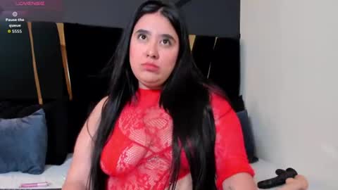 Snapshot of maite_grays chatting on 06/12/26, 02:27 M A I T E online show from 06/12/26, 02:27