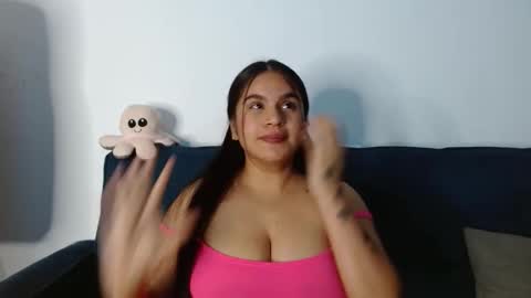Snapshot of maite_saens1 chatting on 04/17/26, 02:36 maite online show from 04/17/26, 02:36