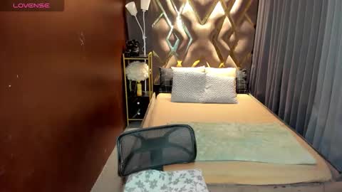 Snapshot of majestictspatty chatting on 11/04/25, 07:24 Patty Grey online show from 11/04/25, 07:24