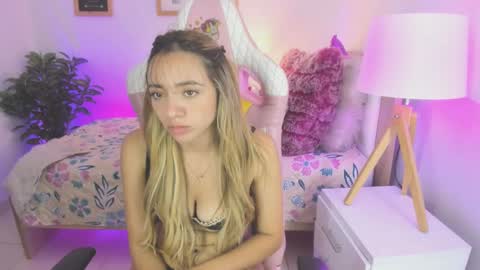 Majo online show from 02/19/25, 06:21